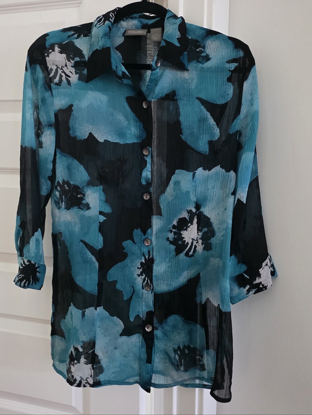 Chico's Turquoise Blue and Black Floral Button-Front Blouse